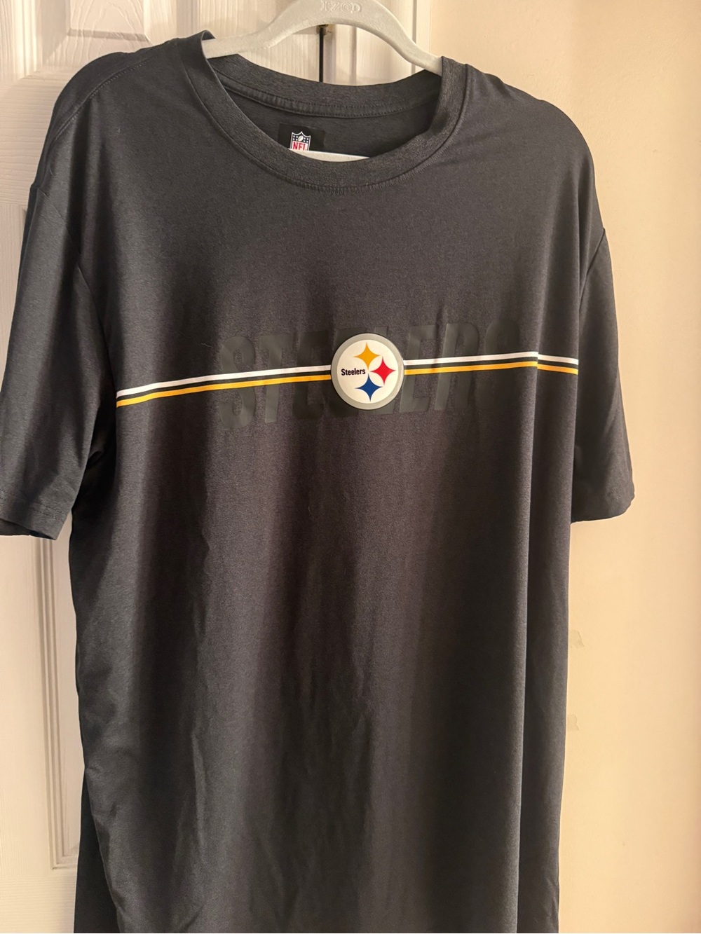 Pittsburgh Steelers Black Short-Sleeve Team Logo Tee